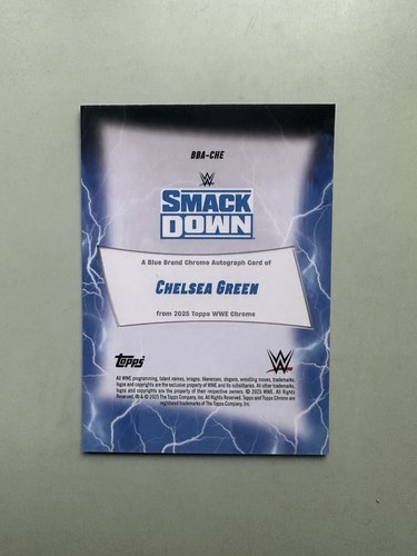 2025 Topps Chrome WWE Autograph Gold Refractor Chelsea Green /50 - Picture 2 of 10