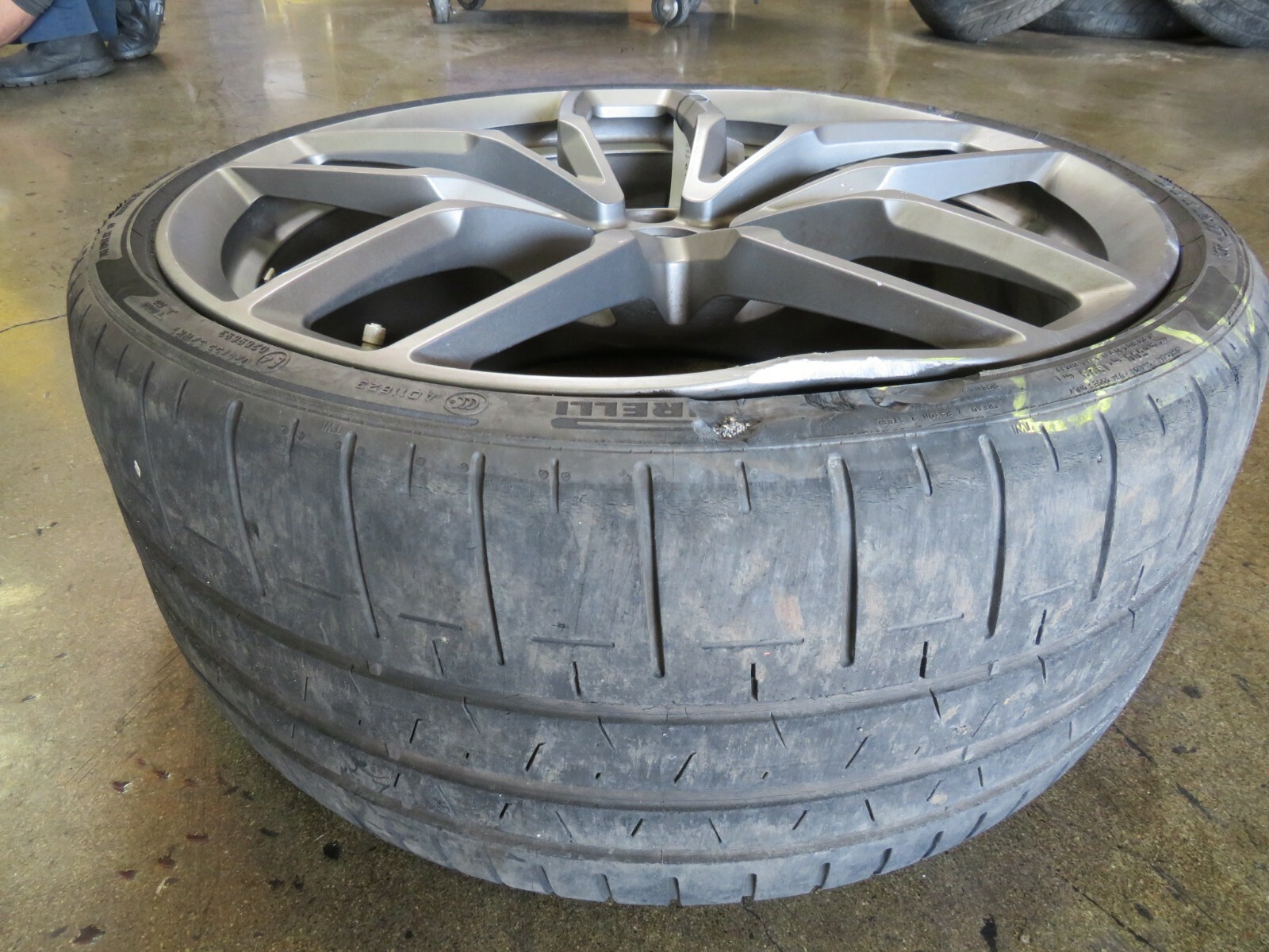 Lamborghini Huracan, LP 580, Front Wheel, Used, Bent, Damaged, P/N 4T0601017AQ