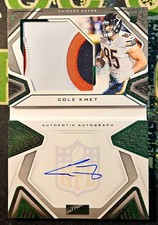 2020 Panini Playbook Cole Kmet Emerald Rookie Booklet On-Card Auto SP #07/25. rookie card picture