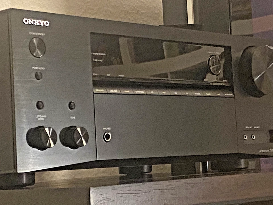 ONKYO TX-NR575E Netzwerk 7.2 Receiver Dolby Atmos Vision Chromecast Play-Fi WiFi - Bild 2 von 4