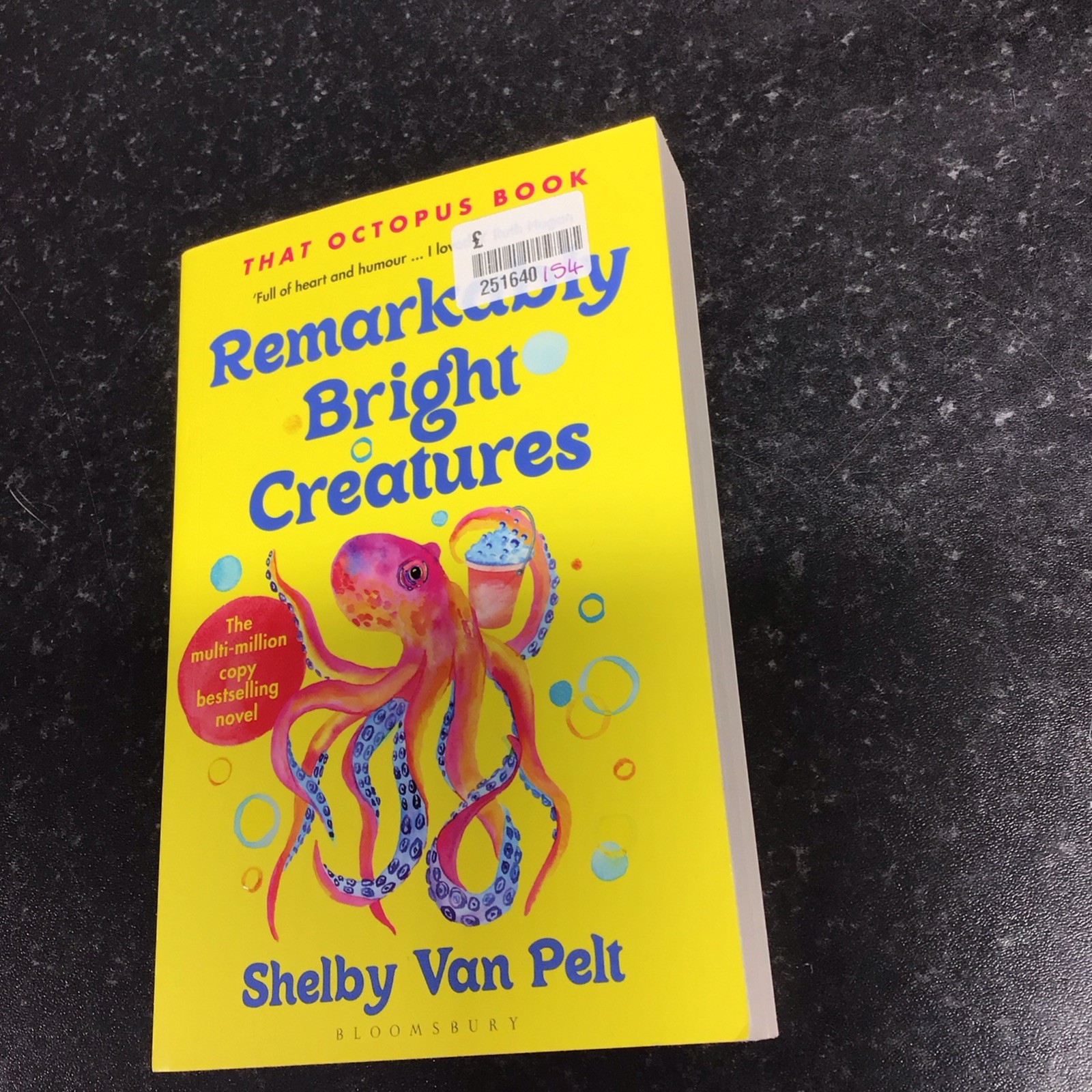 Shelby Van Pelt : Remarkably bright creatures, pb