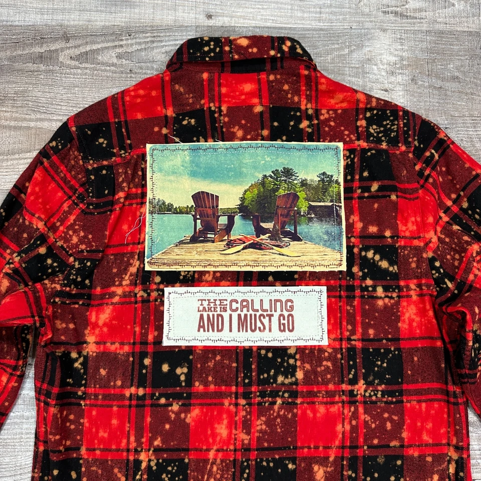 NUEVO CON ETIQUETAS Camisa de Franela Angry Minnow Unisex M Roja a Cuadros The Lake is Calling I Must Go Foto 3 de 4