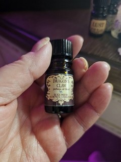 Black Phoenix Alchemy Lab Dragon Claw