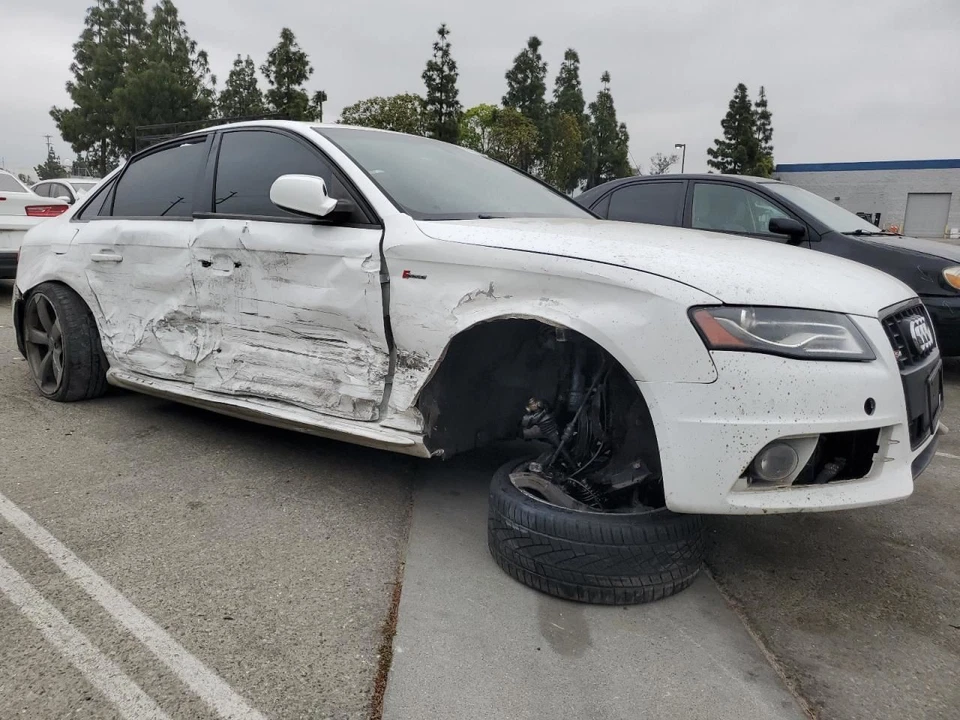 WHT DECKLID TAILGATE 2010-2012 AUDI S4 AUDI Foto 4 de 4