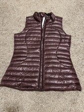 Women  s Lululemon Pack It Down Vest Insulated Maroon Shiny Bordeaux Drama Size 8