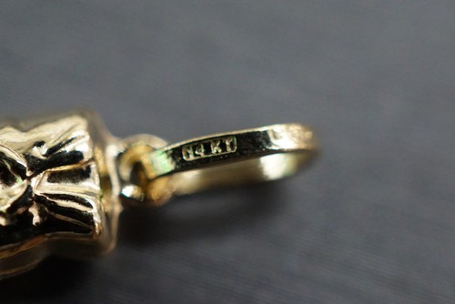 14K Solid Yellow Gold Boxing Glove Charm Pendant. - Picture 6 of 7