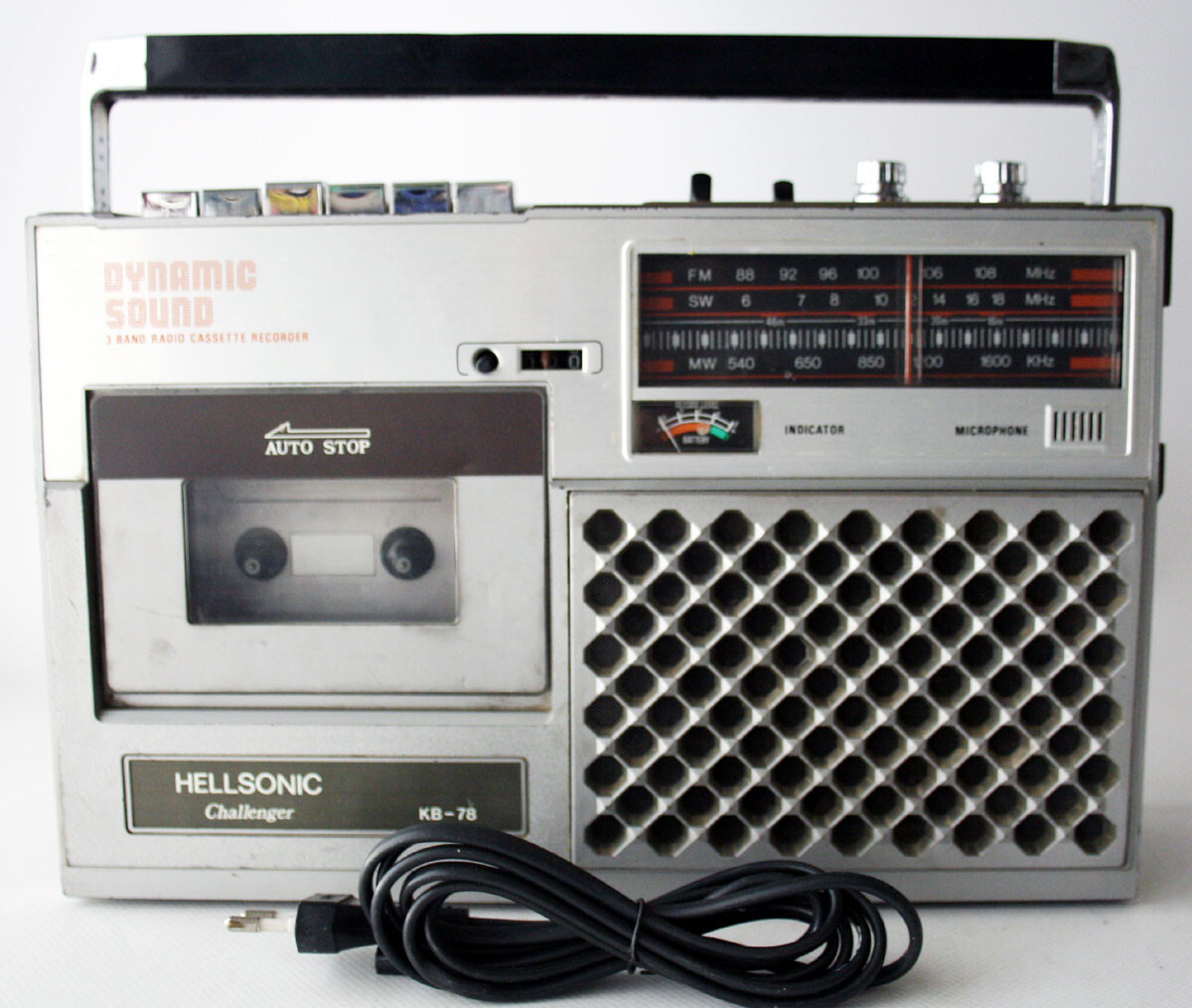 VINTAGE 80'S HELLSONIC CHALLENGER KB-78 RADIO CASSETTE RECORDER