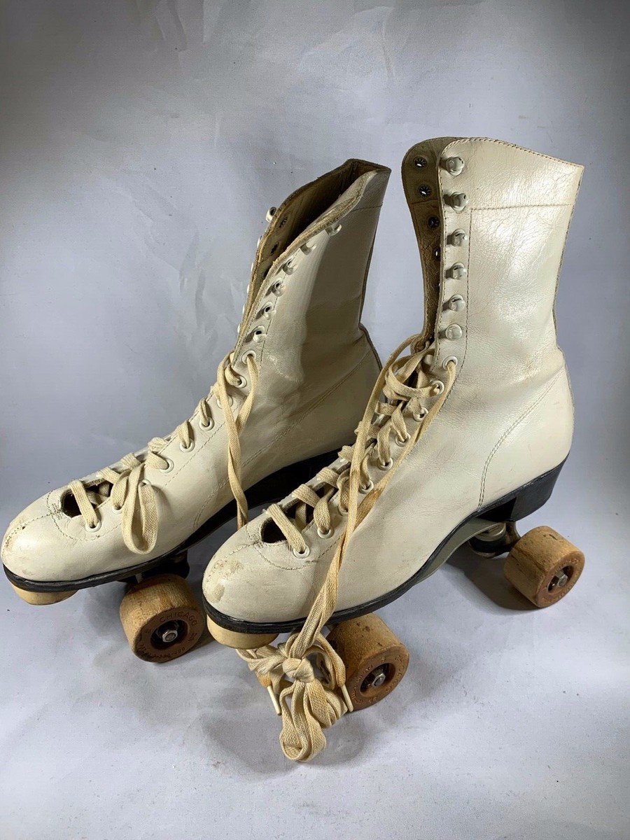 ローラースケート　Sears Boebuck & Co アメリカン　ヴィンテージ Amazon.co.jp: Silver Fox(シルバーフォックス) ROLLER DERBY