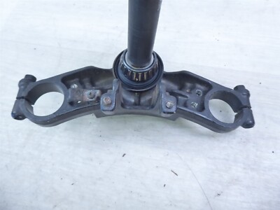 1988 Kawasaki ZX600 Ninja K817) triple tree steering stem clamp