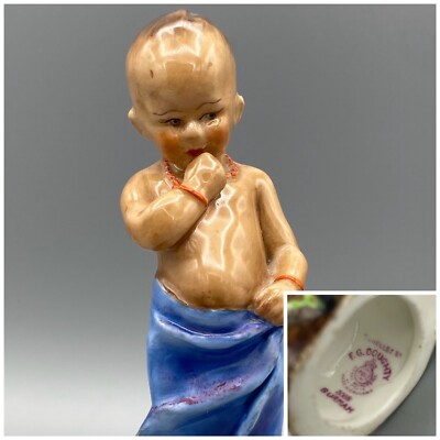 Royal Worcester 3068 Burmah 1937 Children of the Nations World Puce Mark Doughty