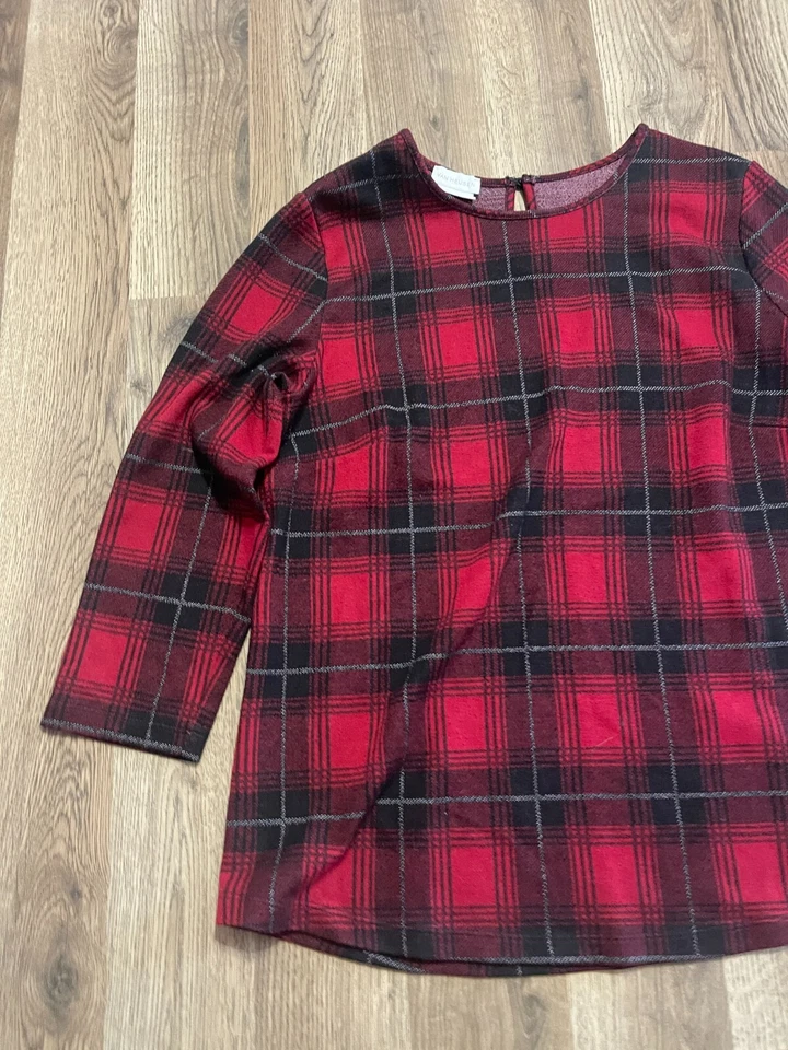 Camisa Van Heusen, para mujer talla mediana, negra roja, a cuadros, manga larga Foto 3 de 4