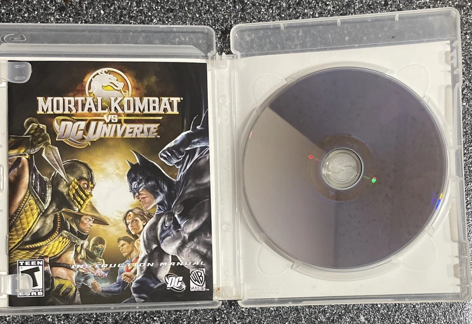 Mortal Kombat VS DC Universe (Playstation 3) !NO Blu-ray MOVIE DISC! W/ Manual - Image 4 of 4