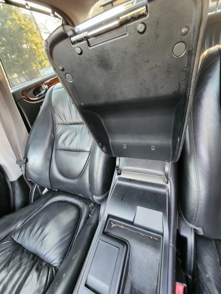 Jaguar Super V8 Vanden Plas 2004 2005 2006 2007 consola central reposabrazos negro Foto 2 de 3