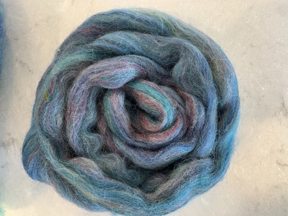 Hand Dyed Fleece For Spinning, Weaving Or Hooking - Image 4 of 4