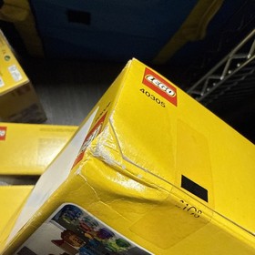 LEGO Promotional 40305 Brand Retail Store Mini Modular 2018 Retired New Damaged