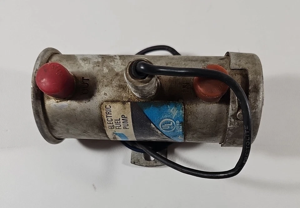 Bomba de combustible Bendix 476459 vintage - sin probar se vende como está Foto 2 de 4