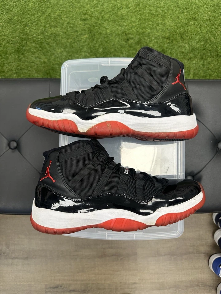 Talla 10.5 - Jordan 11 Retro Bred 2012 Foto 2 de 4