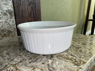 Corning Ware French White Round Casserole Dish F-1-B 2.5 Liter NO Lid