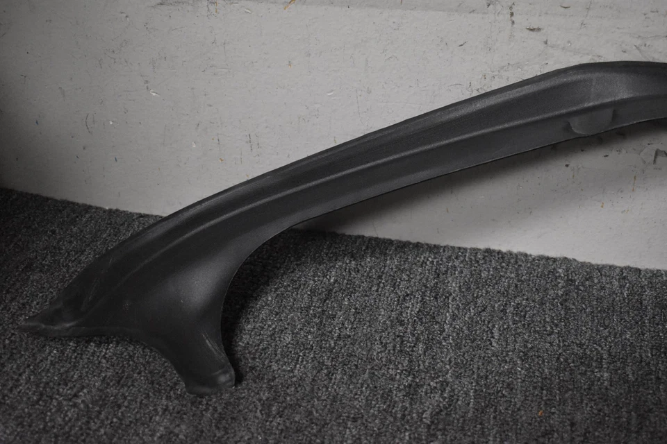 Mercedes Benz C63 AMG S 2015-2020 base moldura superior derecha fabricante original de fábrica Foto 2 de 4