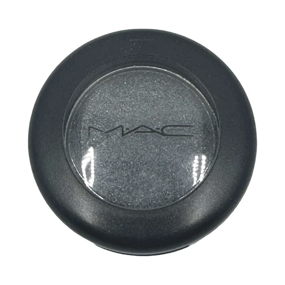 MAC Cosmetics Lustre Eyeshadow Pandamonium .05 oz / 1.5 g Metallic Silver Makeup - Image 4 of 4