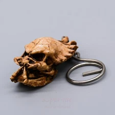 3D Resin Predator SKULL SKELETON Replica Keyring Handmade