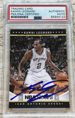 2012 NBA Hoops KAWHI LEONARD Signed On Card Rookie Auto PSA RC 