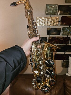 Selmer Aristocrat AS600 Alto Sax with Case (prestige condition