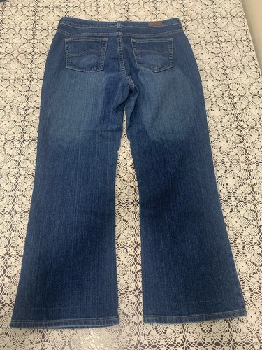 Lee Natural Bootcut Jeans Womens Size 16P Blue Dark Wash Denim - Picture 2 of 9