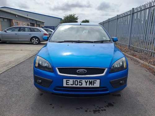 FORD FOCUS 1.6 DIESEL CAR - MOT FEBRUARY 2026 - ONLY 3 OWNERS - DRIVES VERY WELL - Picture 2 of 19