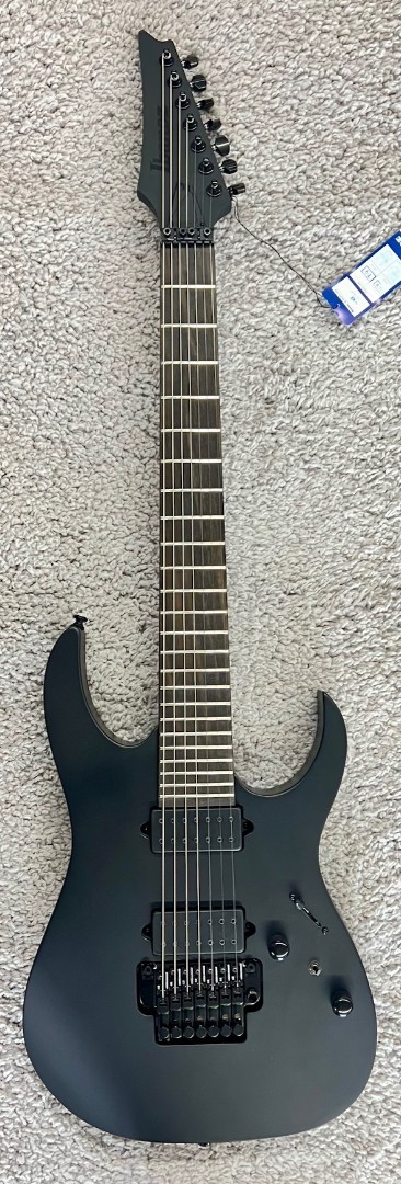 7-струнная электрогитара Ibanez RG Iron Label, Плоская, черная, модель RGRB720BKF