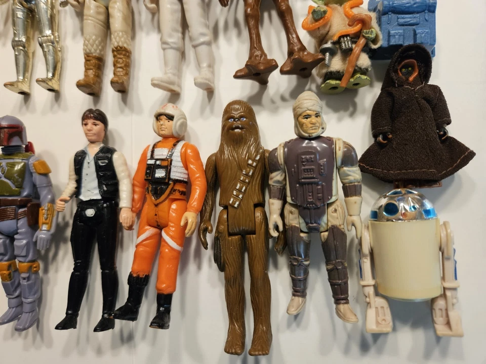 Lot Of Vintage 1970's Star Wars Figures  Yoda R2d2 Guns - Image 3 of 4