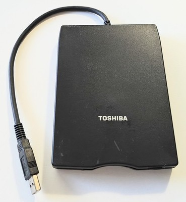 Toshiba  PA3109U-1FDD USB  External Floppy Disk Drive Wired