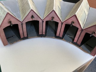 00 Gauge Roundhouse Engine shed