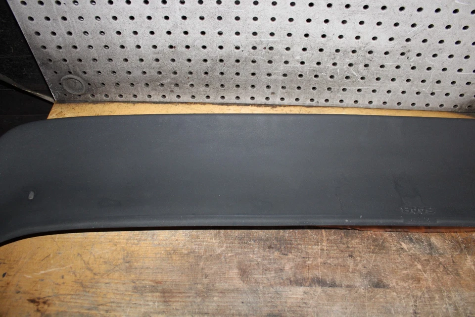 1990 SAAB 900 Hatchback Coupe rear Spoiler RARE OEM - Image 3 of 4