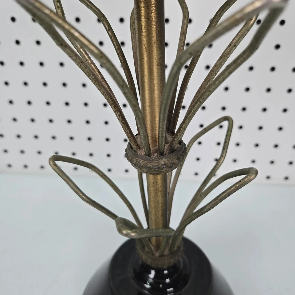 Vtg Mid Century Modern Atomic Dual fiberglass shade table lamp Gold Black - Image 4 of 4