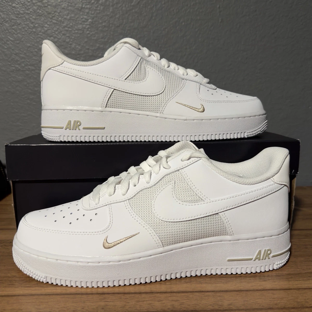 Nike Air Force 1 シルバー UK 8 Nike Air Force 1 Low '07 LV8 Metallic Silver Perforated Men's