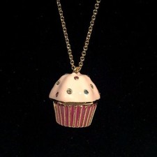 Kate Spade Magnolia Bakery Cupcake 