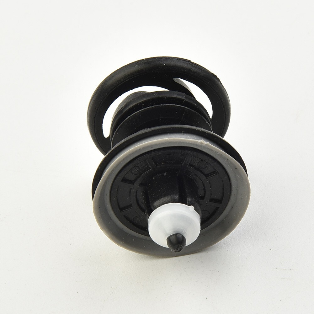 Push Type Clip 7L6868243 Accessories Black For Golf PassatBus T5