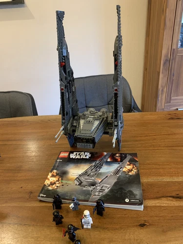 LEGO Star Wars  75104 Kylo Ren’s Command Shuttle Mit Allen Figuren und Anleitung