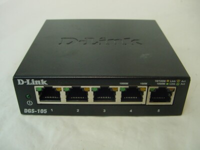D-LINK 5 PORT EXTERNAL SWITCH DGS-105 - NO POWER CORD INCLUDED