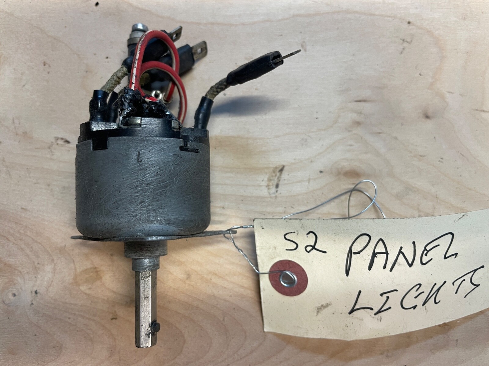 BENTLEY S2 ROLLS ROYCE CLOUD II PHANTOM LIGHT SWITCH. LARGEST 1946-65 INVENTORY