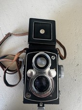 Yashica- 80mm f3.5 Copal MXV TLR Camera