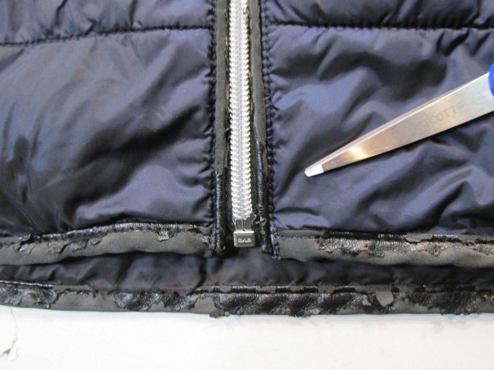 BLACK RIVET Packable Light Puffer Jacket Women Me… - image 22