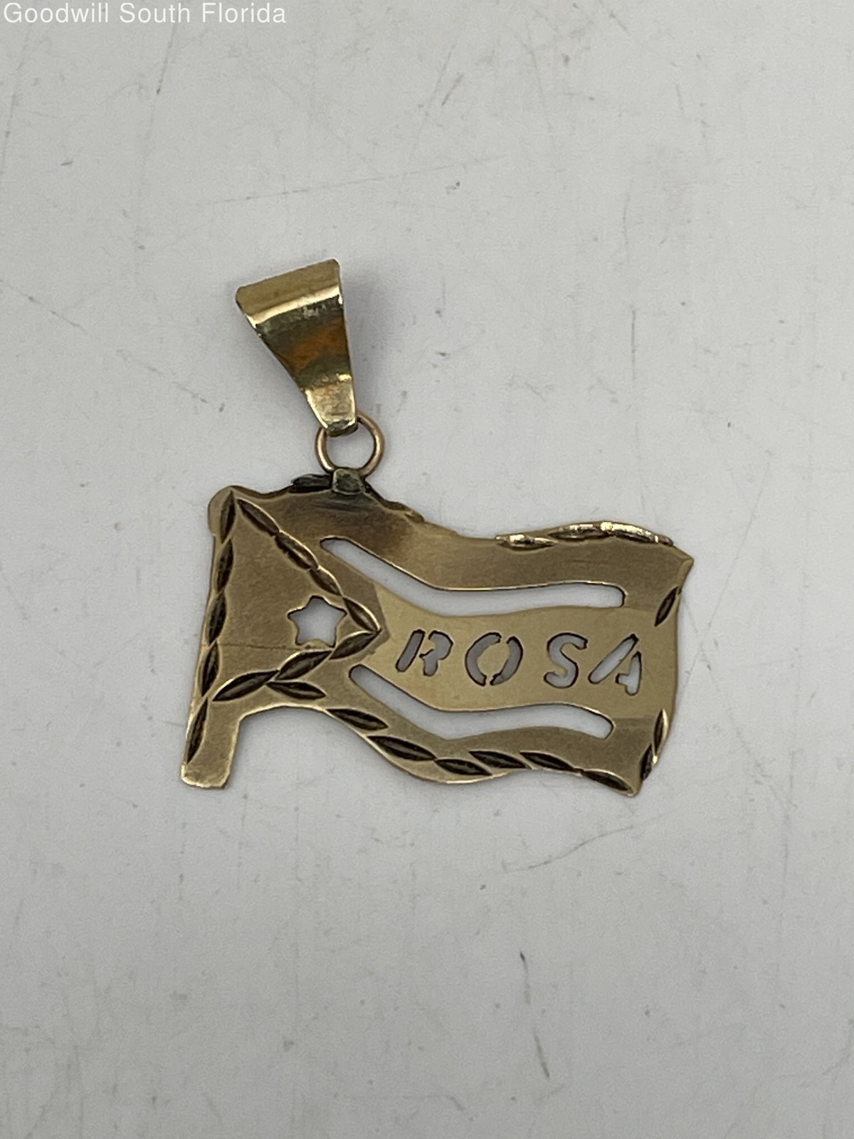Gold 10K Pendant Women's (Unstamped-Tested 9.60KT) Weight 0.8g