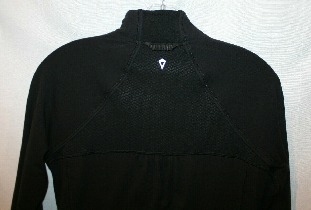 あさてぃ様ivviva　イヴィヴァトップスサイズ6ジャケット２点 IVVIVA BY LULULEMON GIRL'S REVERSIBLE FULL ZIP JACKET SIZE