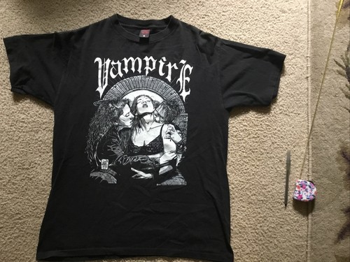 Vintage Tim Bradstreet fashion victim clan gangrel