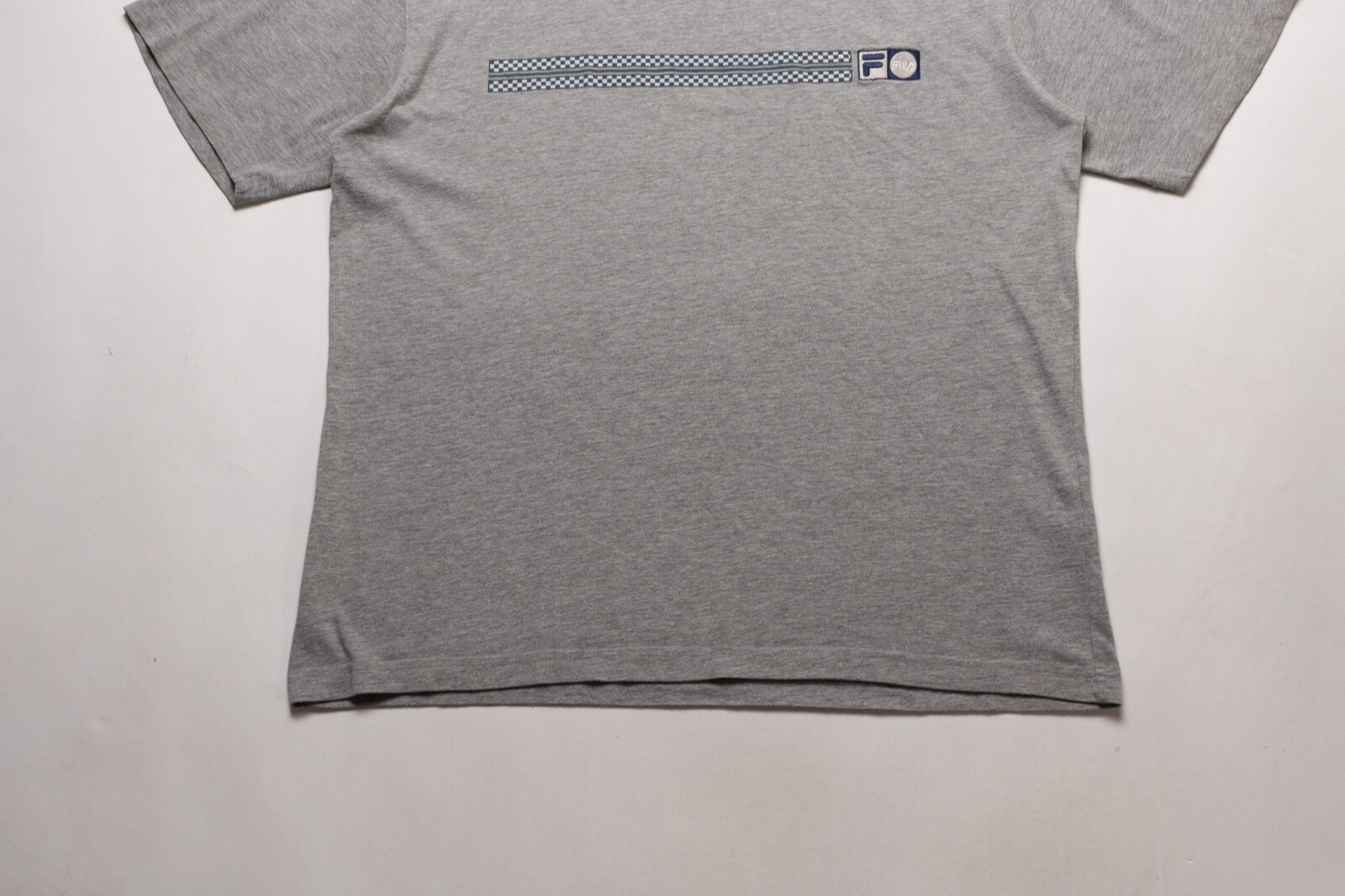 T shirt Fila vintage grigia logo grafico uomo MEDIA manica corta vestibilità rilassata boxy