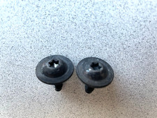 2004-2010 MERCEDES-BENZ CLS500 C219   2 FUEL TANK LID HINGE SCREW   A0109902604