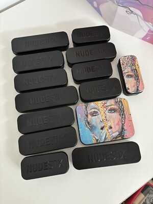 Nudestix Mattschwarz Metall Make-up Kosmetikdose mit Spiegel