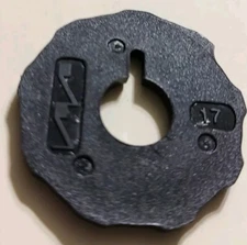 Vintage Flat Stitch Fashion Disc #17 - SINGER Compatible in Excellent Condition 